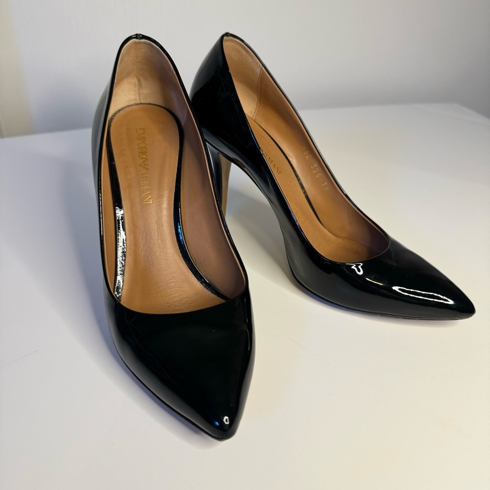 Emporio Armani Classic Leather Pumps 7.5